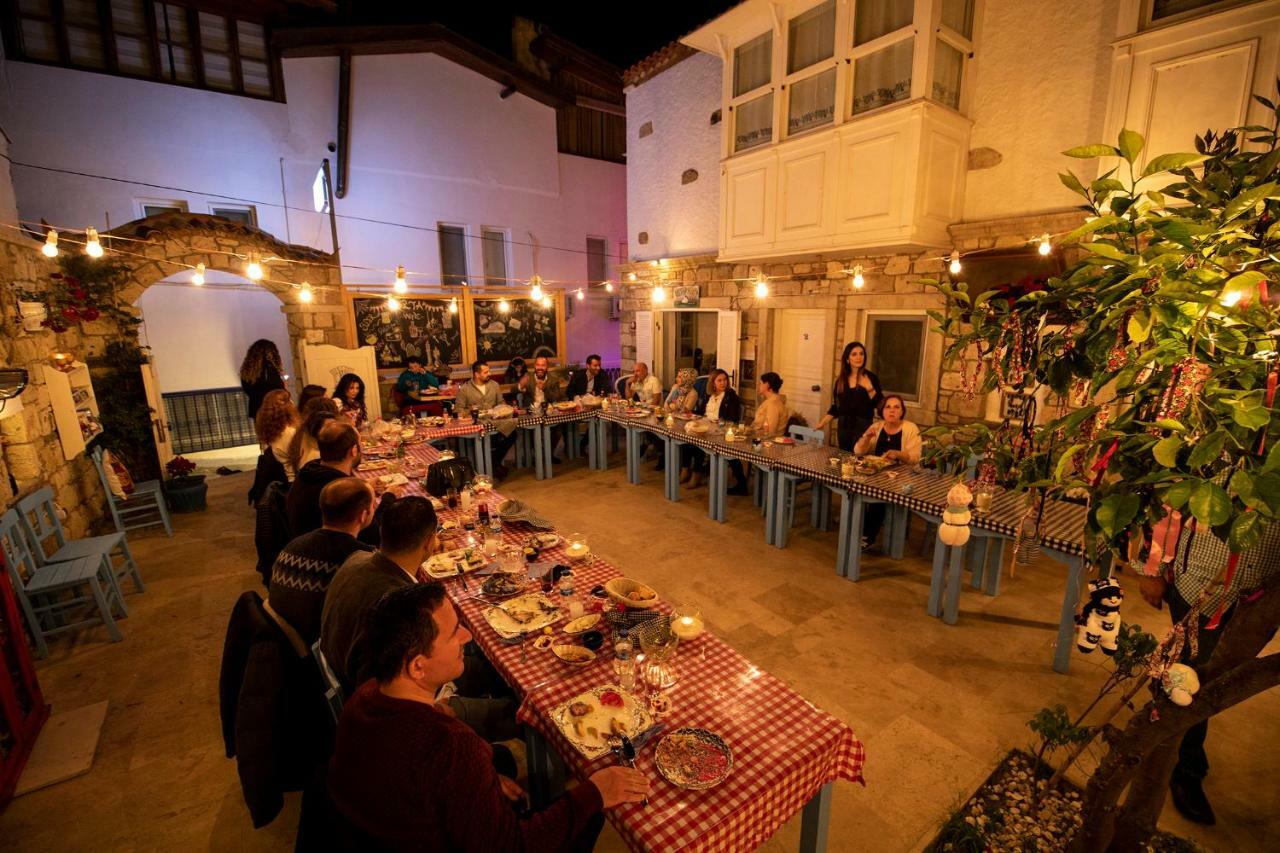 Monat Otel Alacatı Bagian luar foto