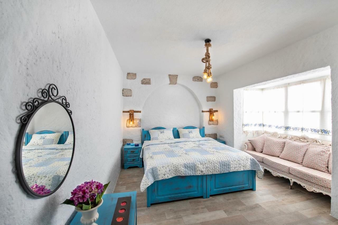 Monat Otel Alacatı Bagian luar foto