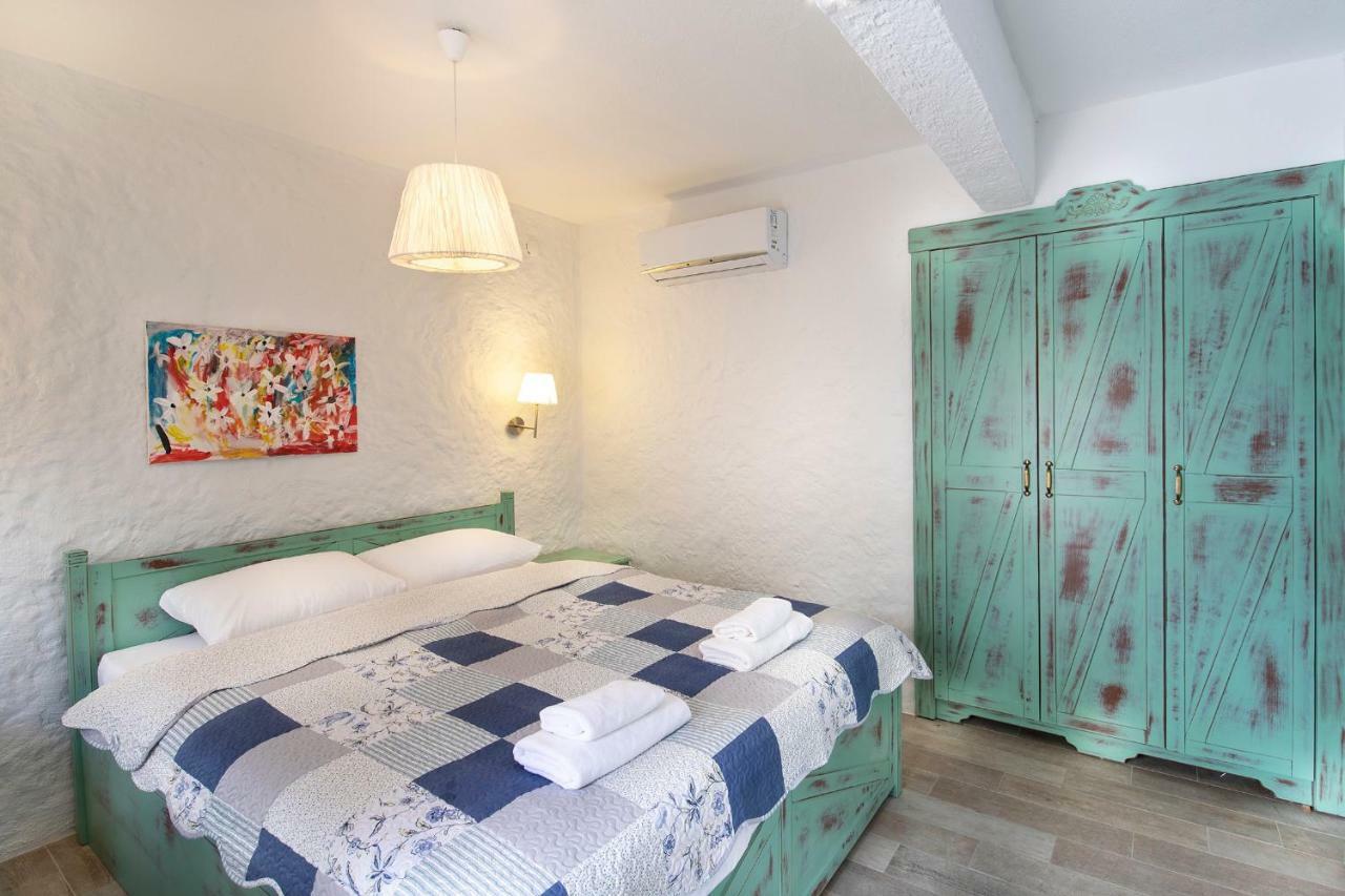 Monat Otel Alacatı Bagian luar foto