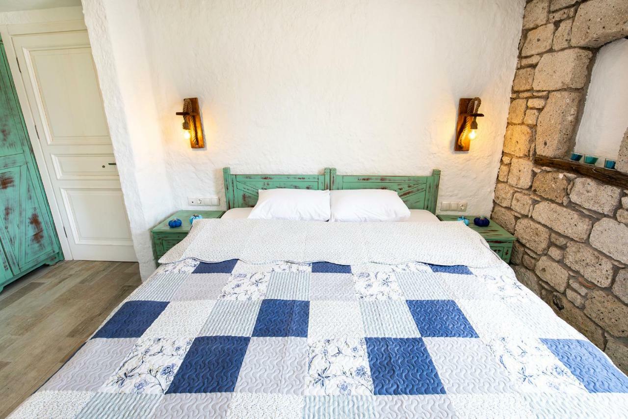 Monat Otel Alacatı Bagian luar foto