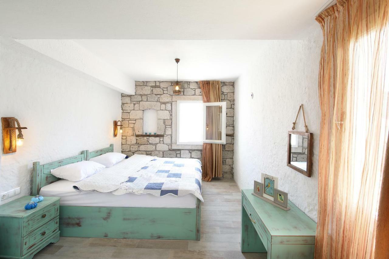 Monat Otel Alacatı Bagian luar foto
